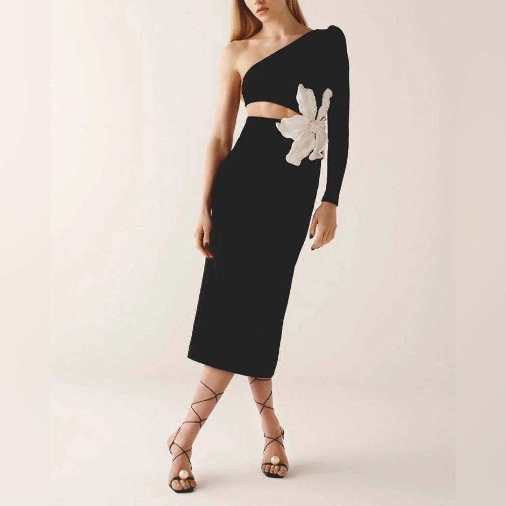 One-Shoulder Black Dress with White Floral Accent - Picture 6 of 7